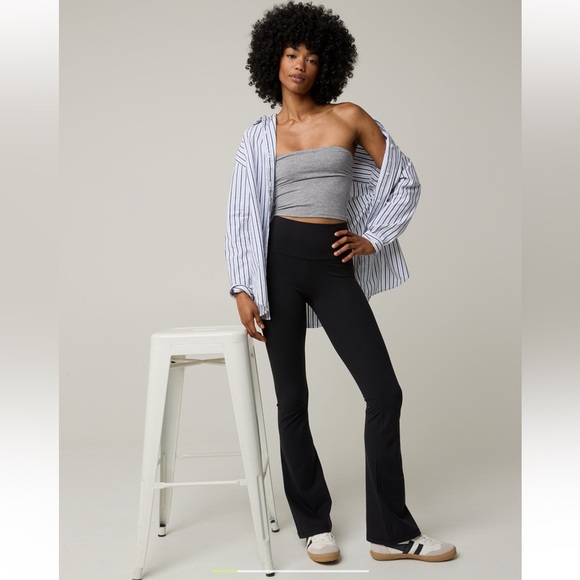 Offline Pants - OFFLINE By Aerie The Hugger High Waisted True Black Bootcut Leggings Size XL
